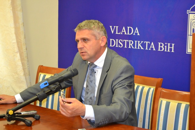 2014-07-04-31_Vanredna_sjednica_vlade-Anto-Domic2