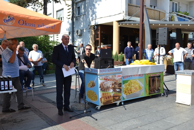 2016-09-08-Otvoren_Sajam_pcelarstva-6